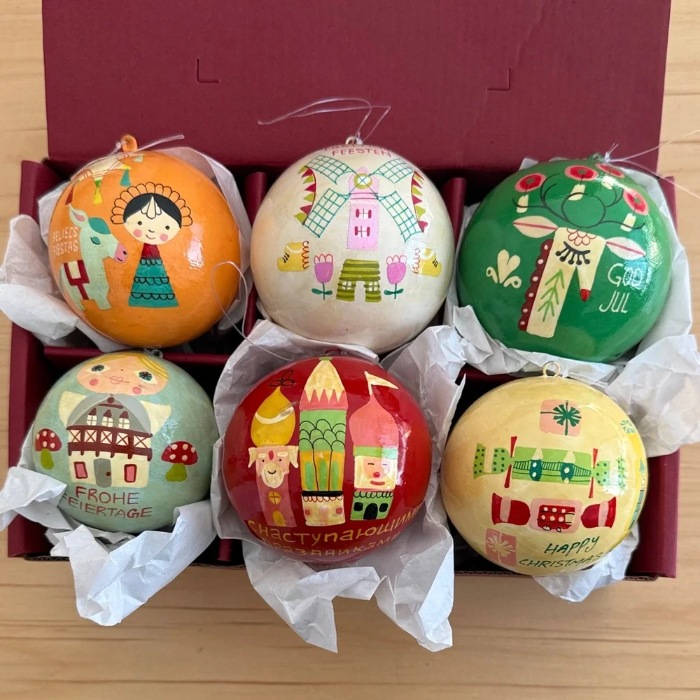 NWT Crate and Barrel Christmas Ornaments Set
